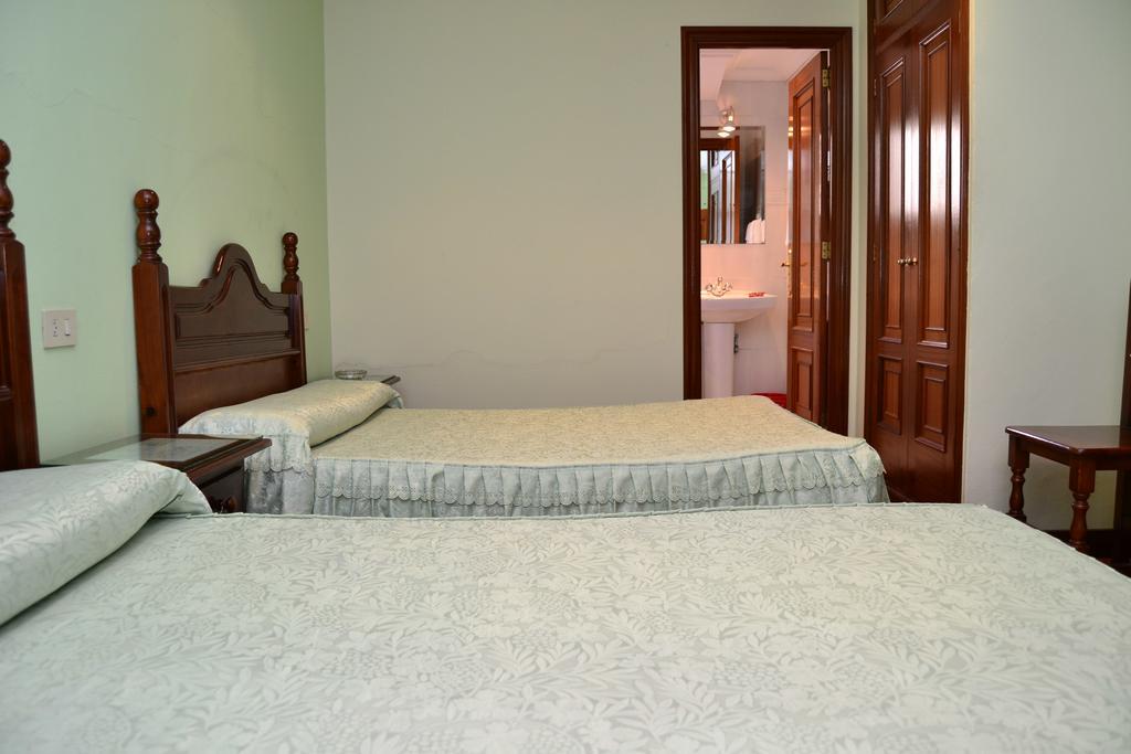 Pension Residencia Buenos Aires Vigo Luaran gambar