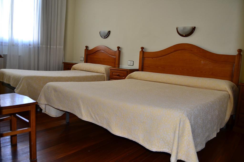 Pension Residencia Buenos Aires Vigo Luaran gambar