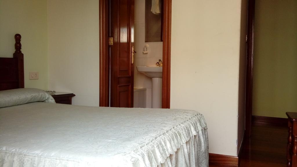 Pension Residencia Buenos Aires Vigo Luaran gambar