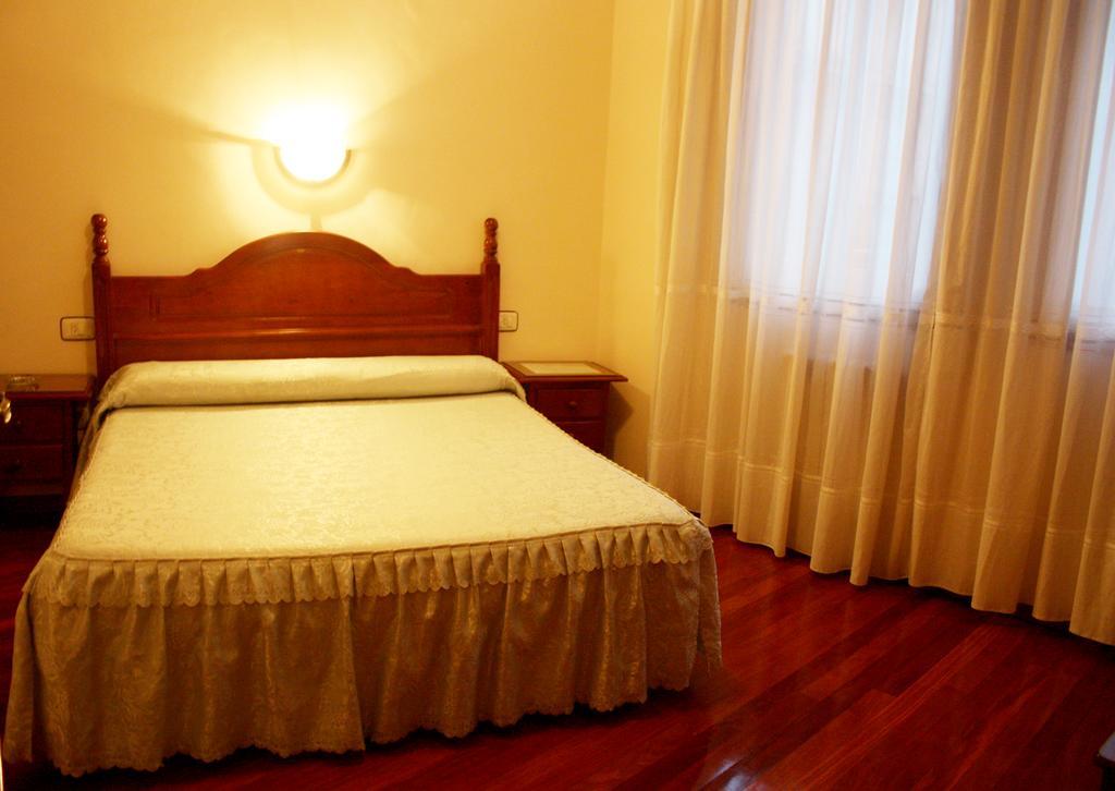 Pension Residencia Buenos Aires Vigo Luaran gambar