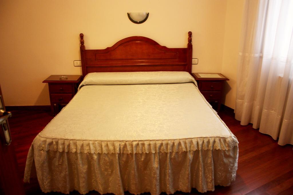 Pension Residencia Buenos Aires Vigo Luaran gambar