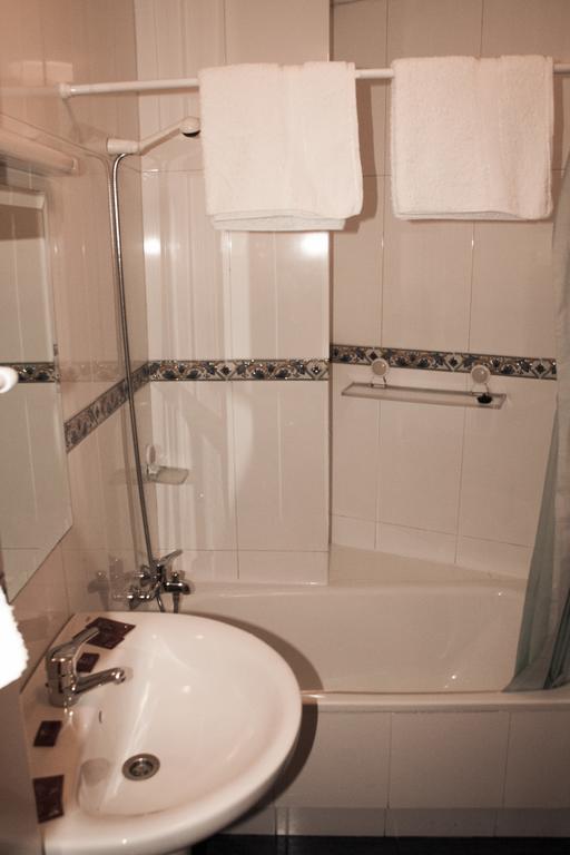Pension Residencia Buenos Aires Vigo Luaran gambar