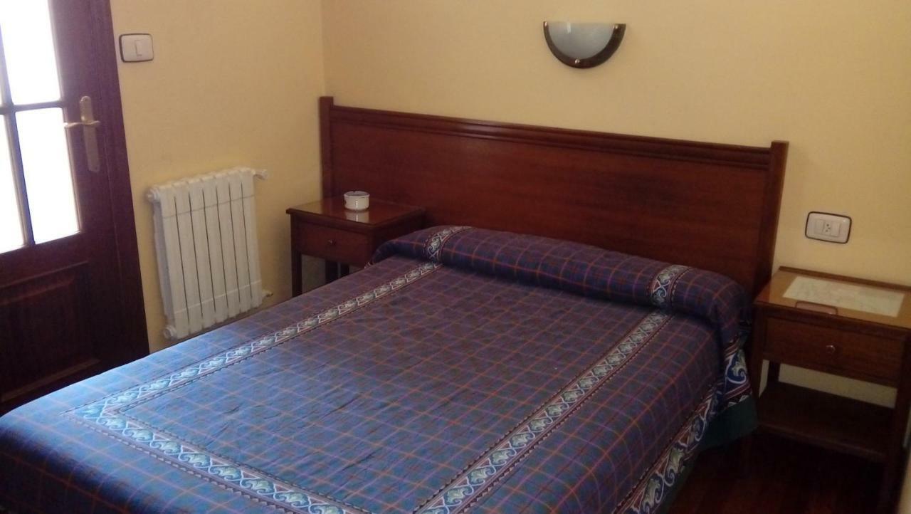 Pension Residencia Buenos Aires Vigo Luaran gambar