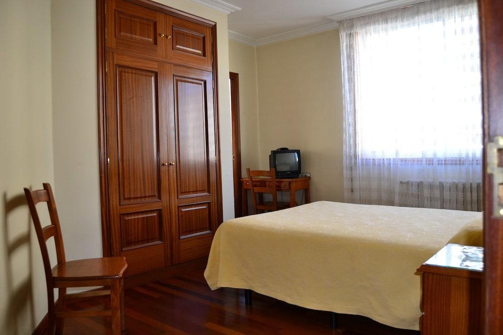 Pension Residencia Buenos Aires Vigo Luaran gambar