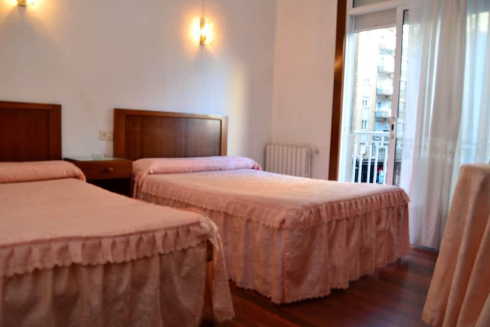 Pension Residencia Buenos Aires Vigo Luaran gambar
